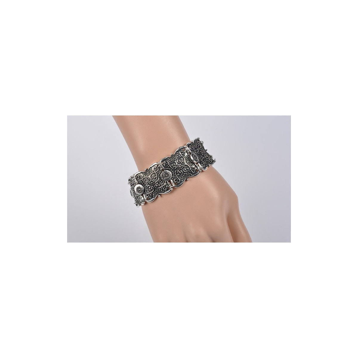 Bracelet métal sculpté