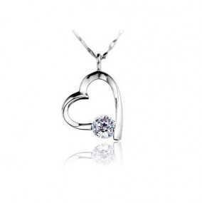 Corazón colgante chapado en oro blanco